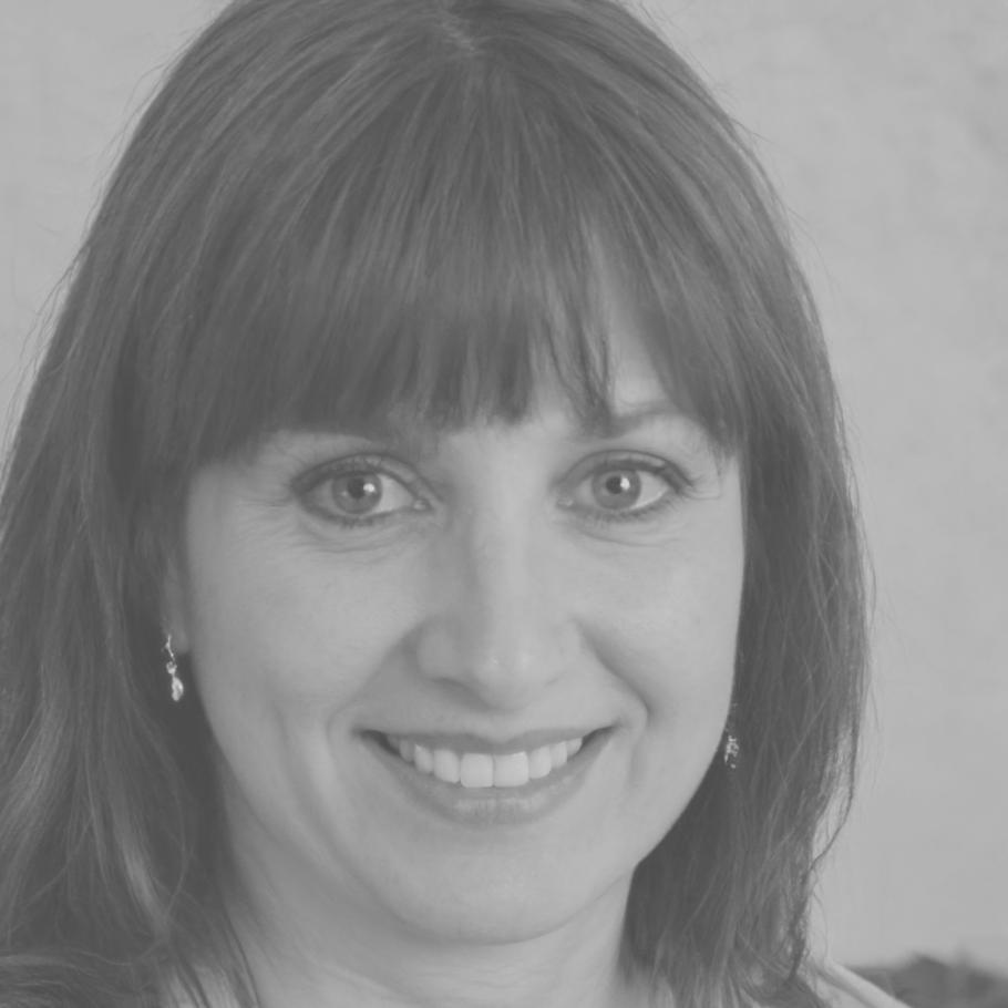 Patricia Chen investment specialist
